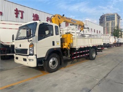 Howo light truck with crane 5 tons